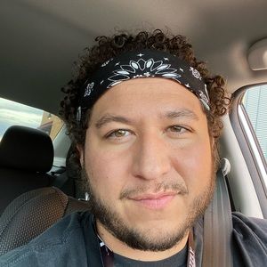 Meet your Posher, Zachary